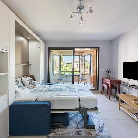 Beau Studio Veranda A Deux Pas De La Mer - Parking Inclus Juan-les-Pins Exterior photo