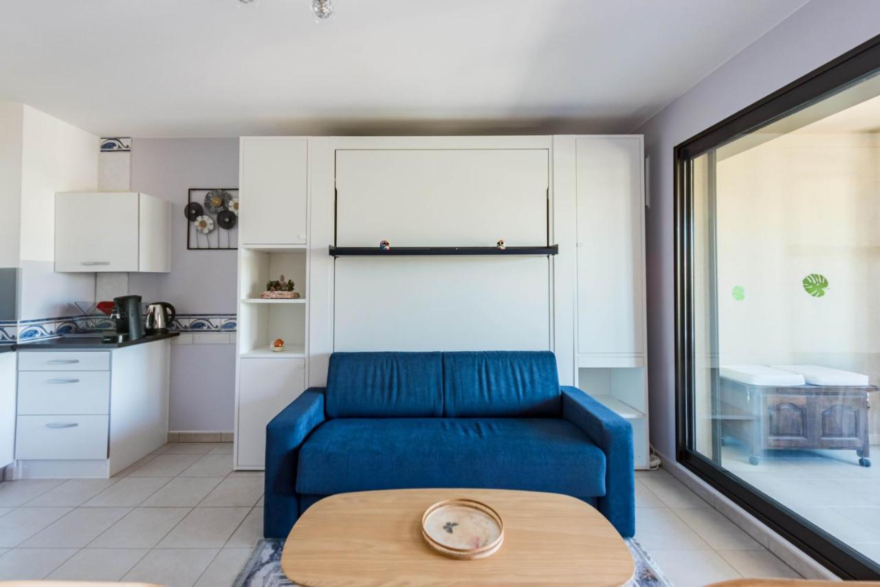 Beau Studio Veranda A Deux Pas De La Mer - Parking Inclus Juan-les-Pins Exterior photo
